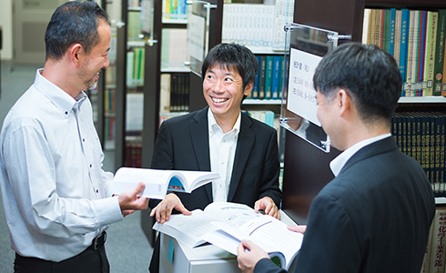 職員を知る